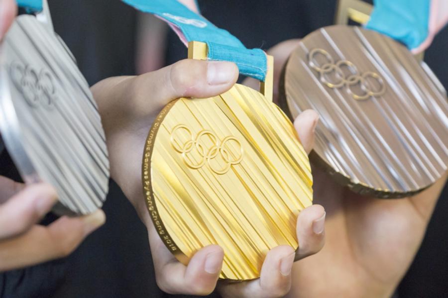 Японское ноу-хау: медали для Олимпиады 2020 отольют из мусора