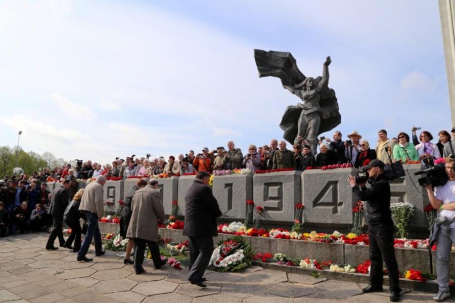 Политик сказал, когда можно будет безопасно снести Памятник освободителям