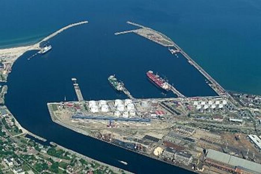 В Вентспилсском порту за два месяца перевалено на 40,7% больше грузов