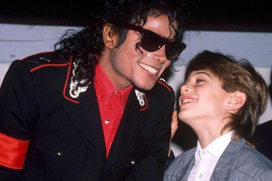 Вещи Майкла Джексона убрали из детского музея после фильма с разоблачением