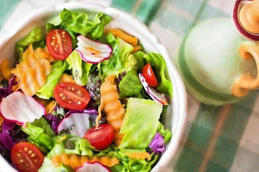 12 рецептов заправки для салата из свежих овощей (это очень вкусно)