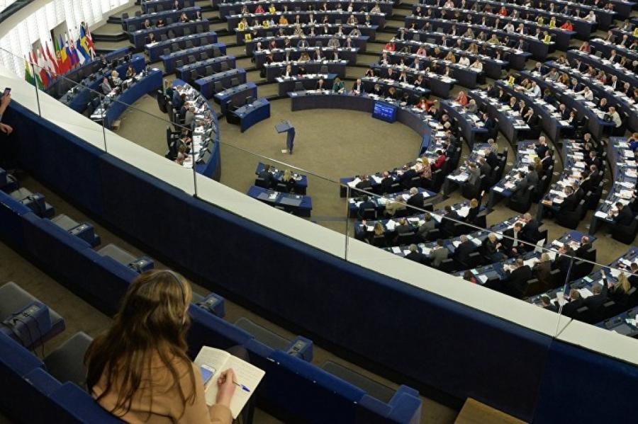 На восемь мандатов Латвии в Европарламенте будут претендовать 246 кандидатов