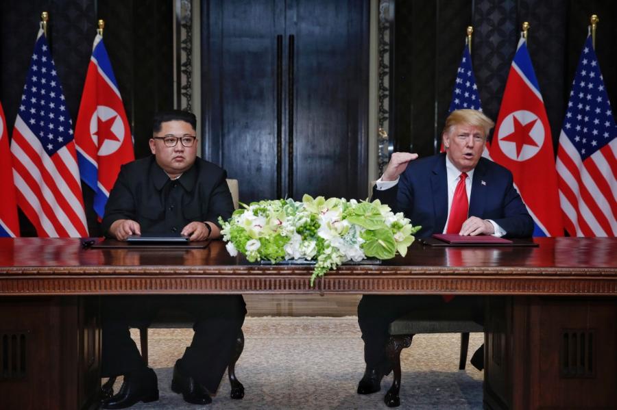 Трамп отменил санкции против КНДР из-за симпатии к Ким Чен Ыну