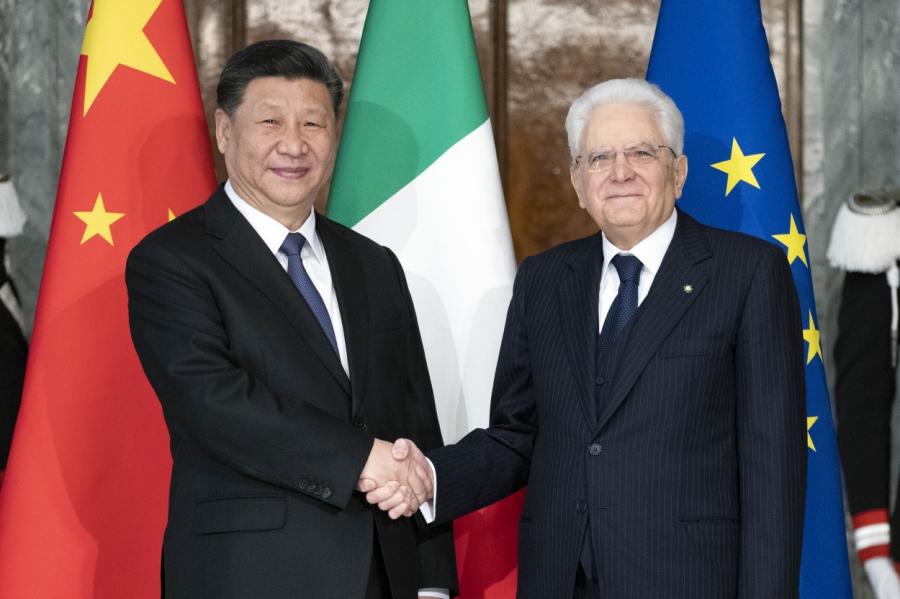 «Европейский союз разваливается»: Китай поможет Италии. Куда смотрят США?