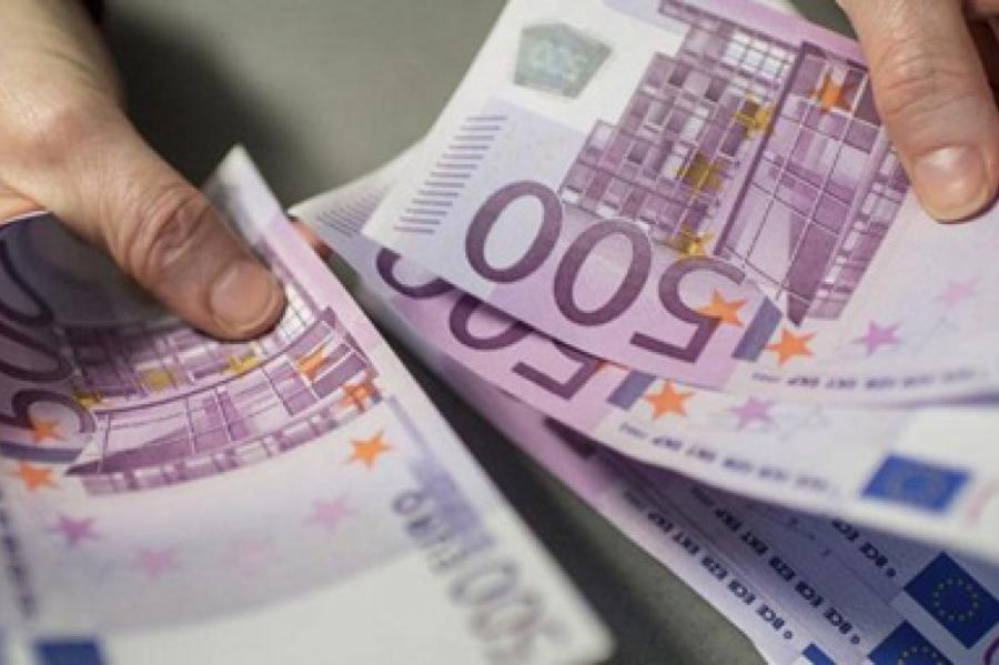 Эксперт: зарплаты в Латвии по 10 тысяч евро, но где работники?