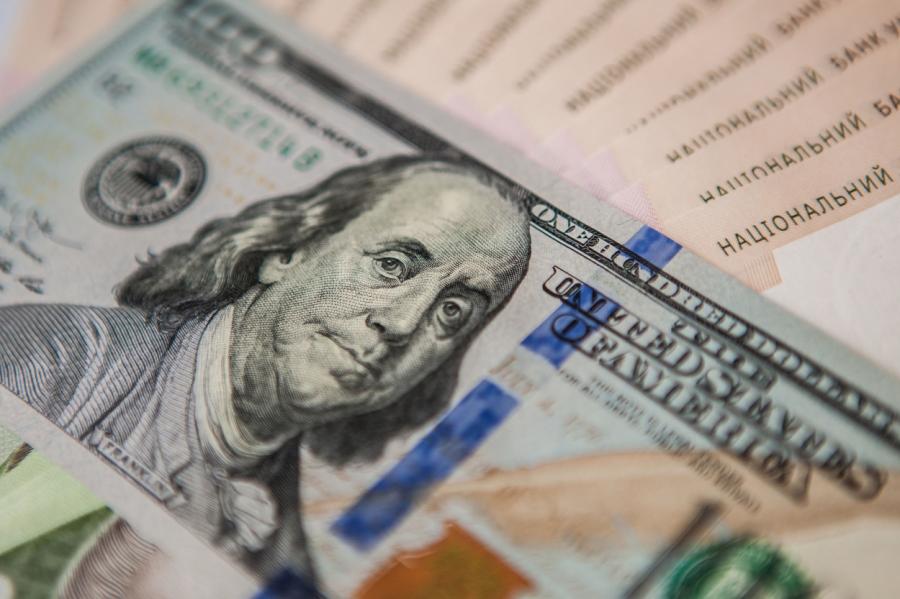 «Экономика США развалится»: шейхи готовят мощный удар по доллару