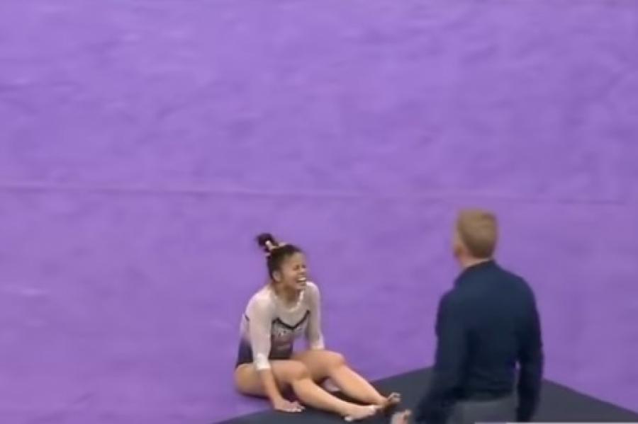 Худшее, что могло случиться: гимнастка сломала обе ноги во время выступления