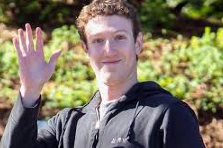 Акционеры Facebook требуют убрать Цукерберга с поста главы правления