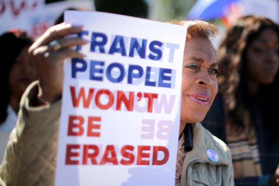 Абсурдное и разрушительное: транс-активисты меняют пол детям