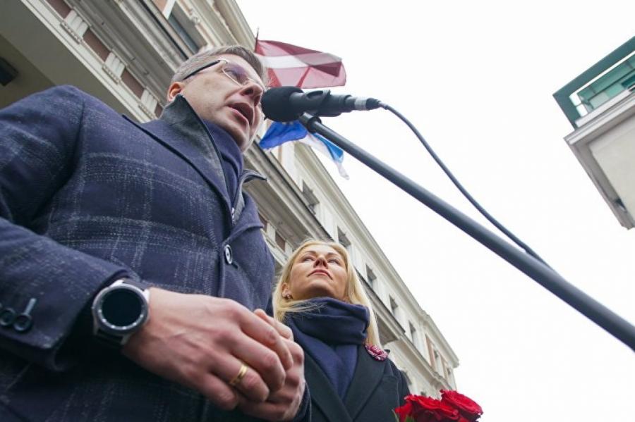 Политолог: уехав в Брюссель, Ушаков бросит «Согласие» без лидера