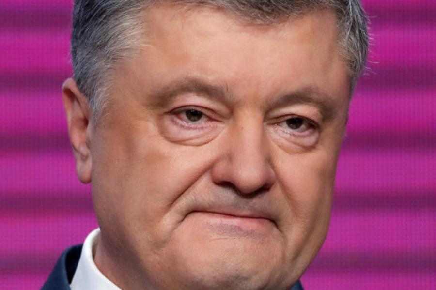 Киевский суд потребовал возбудить уголовное дело против Порошенко