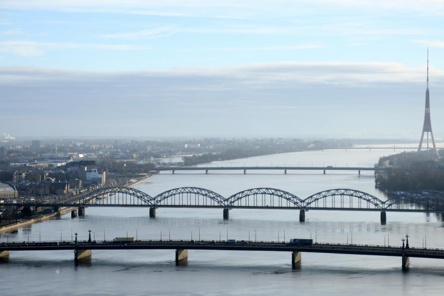 Министр: 20 мостов в Риге находятся в плохом состоянии