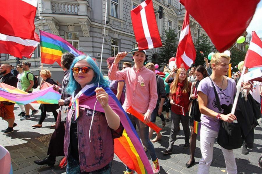 В пятницу у Сейма пройдёт пикет в защиту прав ЛГБТ