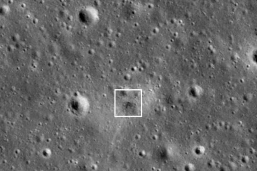 NASA опубликовала фото места крушения космического корабля на Луне