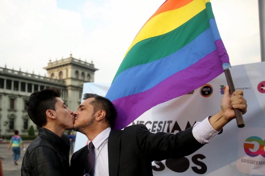 Латвию признали самой гомофобной страной ЕС