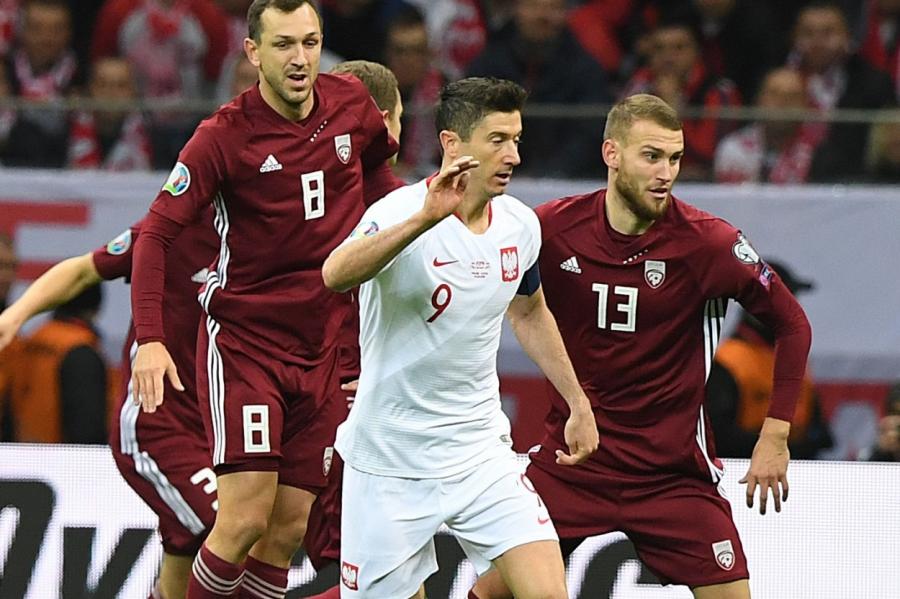 Латвийский футбол: когда закончится противостояние?