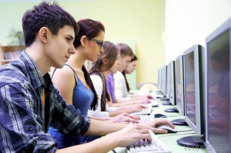 «Прощай, школьная реформа»!: В интернете открылась русская школа