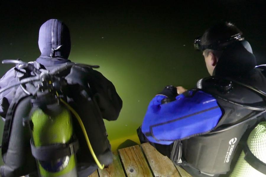После недели поисков под Тукумсом найдено тело утонувшего парня