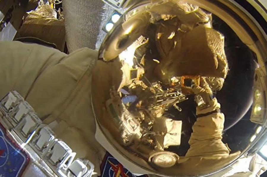Российские космонавты стесняются сдавать сперму в космосе