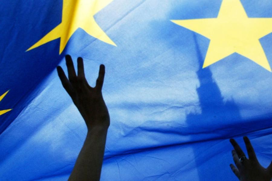 ЕС призвал возобновить переговоры по минским соглашениям
