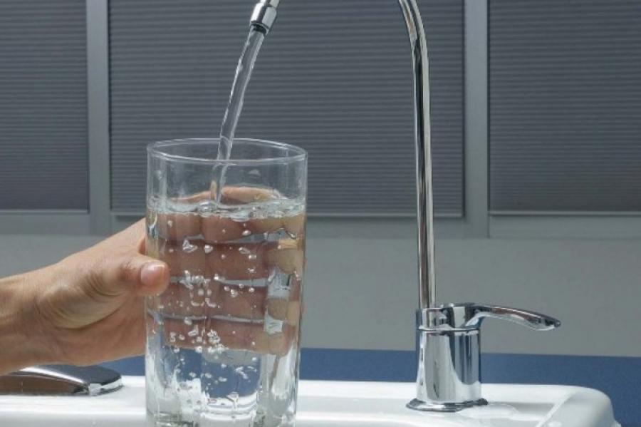 Всемирный банк: 95% латвийцев пьют безопасную воду
