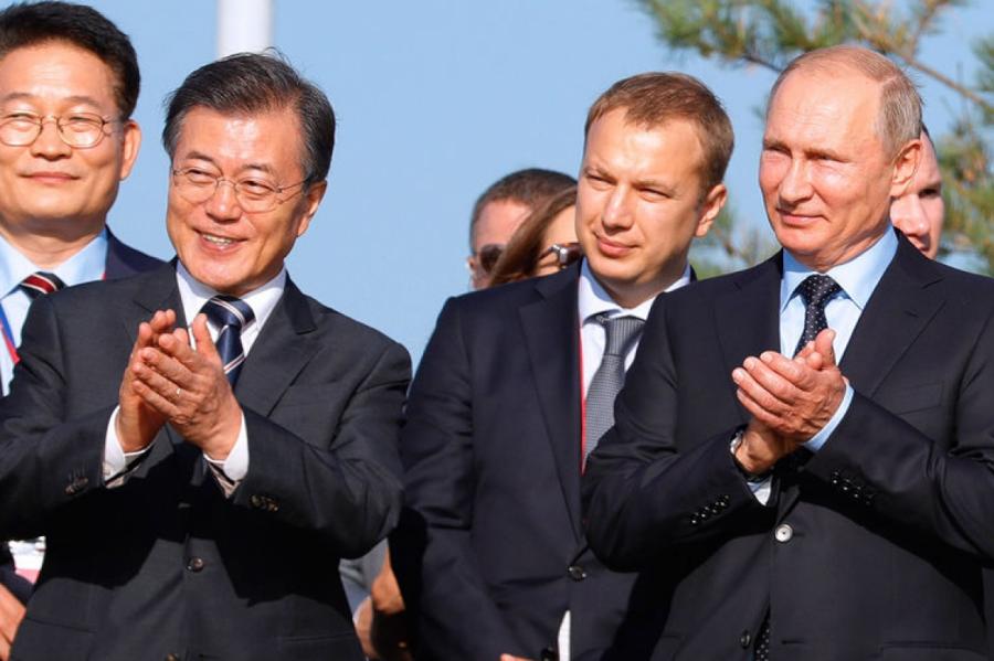 Мун россия. Владимира Путина с президентом Южной Кореи Мун Чжэ ином. Мун Чжэ ин в России.