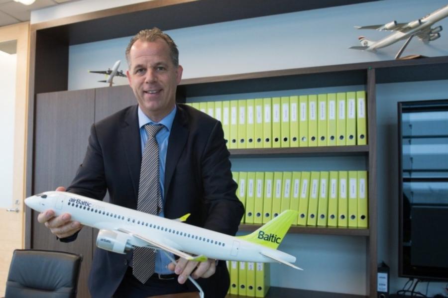 Заработки главы airBaltic возросли: 1,3 млн. евро, а большая часть — премии