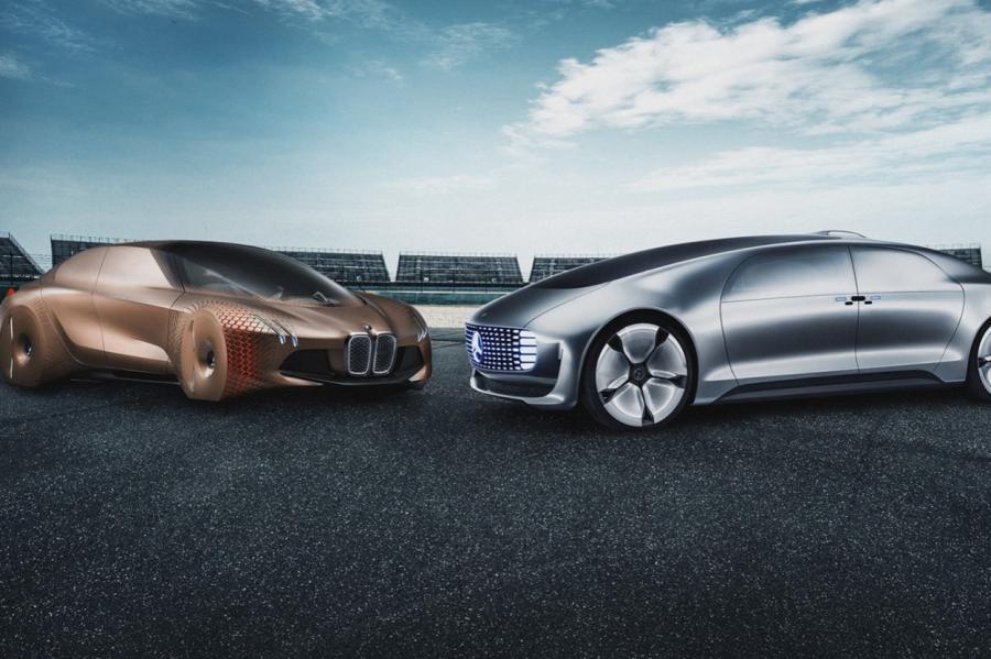 К 2024 году автомобили Mercedes и BMW будут беспилотными