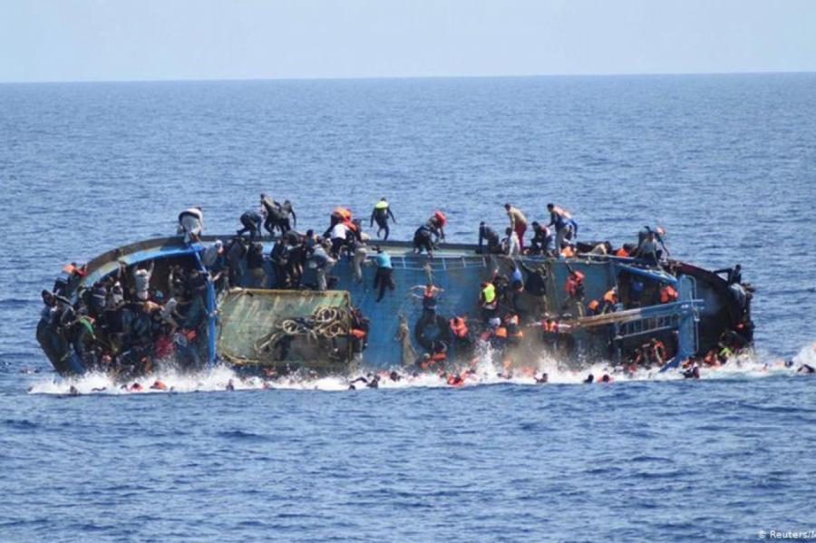 МИД Германии считает, что надо спасать беженцев, тонущих в Средиземном море