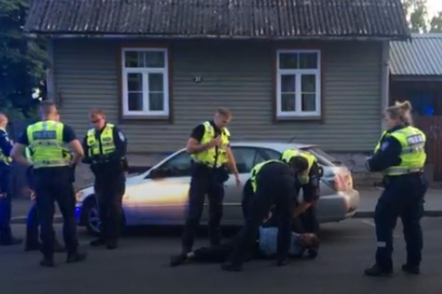 Гражданин Латвии на Lexus пытался сбежать от полиции в центре Таллинна