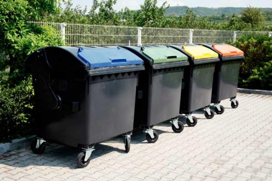 Вывоз мусора: договор нужно заключить до 15 сентября