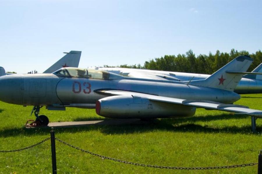 Старый Як-26 «оставил в дураках» израильские истребители