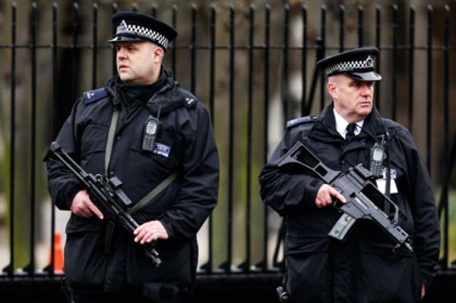СМИ: Великобритании угрожает вспышка насилия в Северной Ирландии