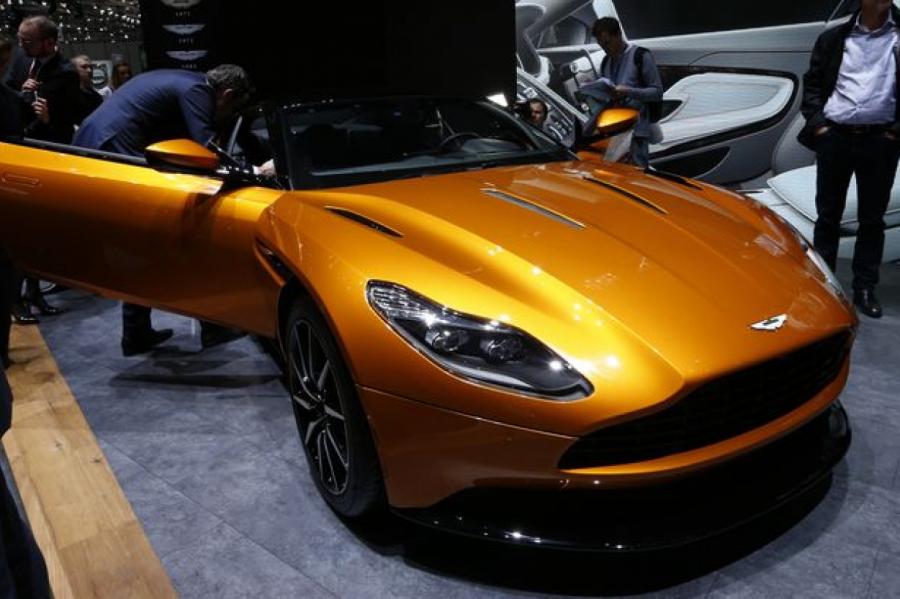 Компания Aston Martin сократит производство из-за падения продаж