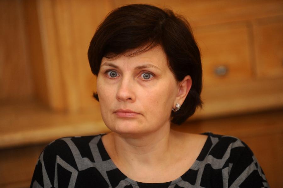 Министр в шоке: латвийцев учат побеждать рак Божьей помощью