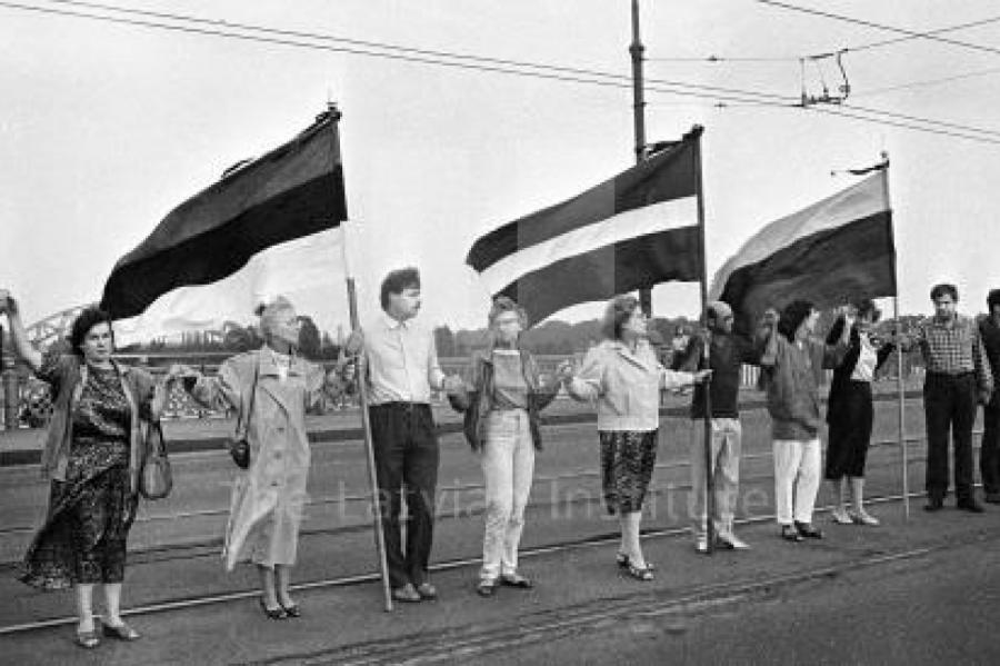 «Латышский Народный фронт был слабым звеном «Балтийского пути»