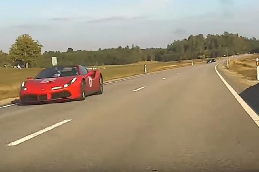 ВИДЕО: лихач на «Ferrari» промчался мимо полиции на скорости 213 км/ч