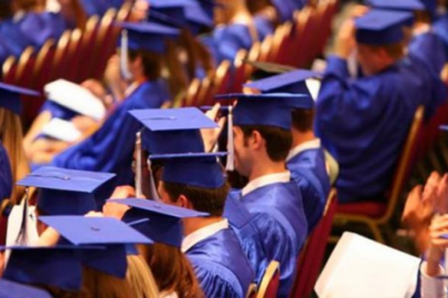 Латвийские ВУЗы поднялись во всемирном рейтинге занятости выпускников