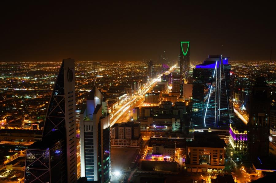 Саудовская Аравия начала выдачу виз иностранным туристам
