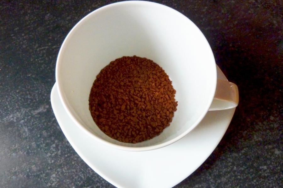 Отрава в чашке или адекватная замена: из чего делают растворимый кофе