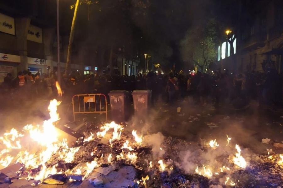 В Барселоне начались беспорядки