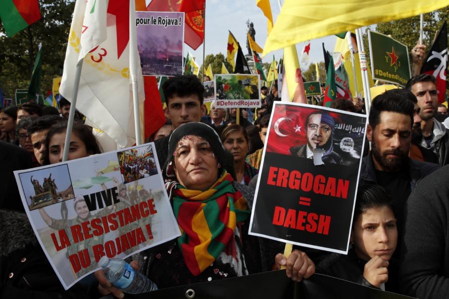 Турция не против вхождения курдов в органы местного управления на севере Сирии