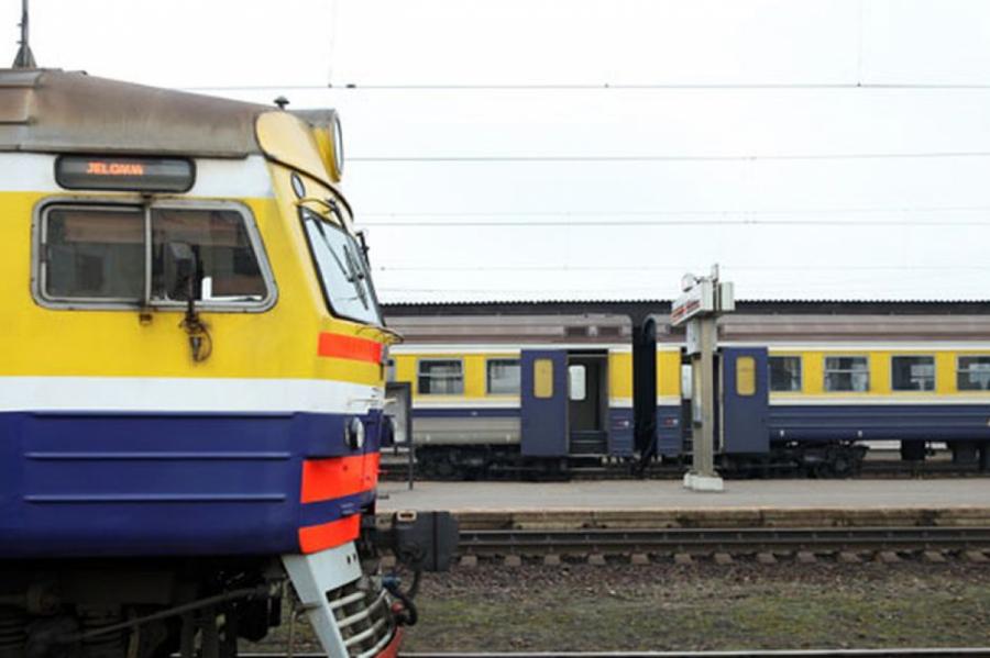 Полиция просит помощи в опознании сбитого поездом человека (+ФОТО)