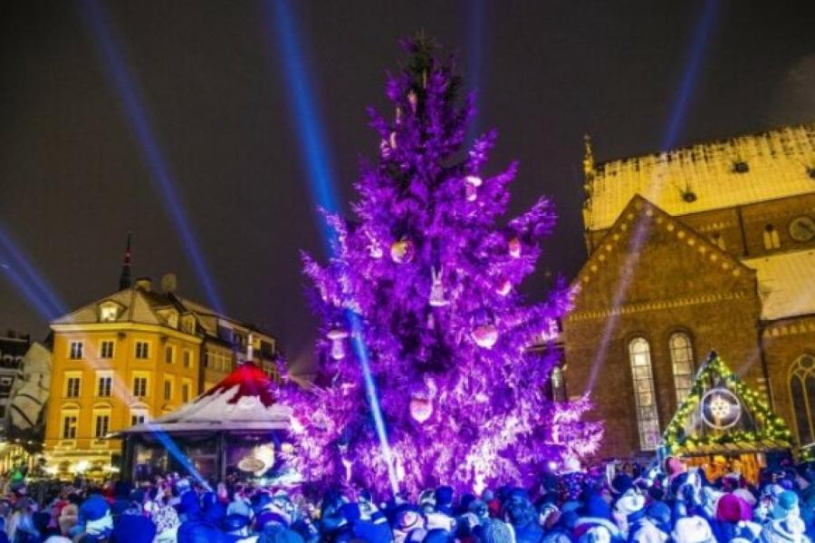 На новогодних ёлках для Риги освоят свыше 20 тысяч евро