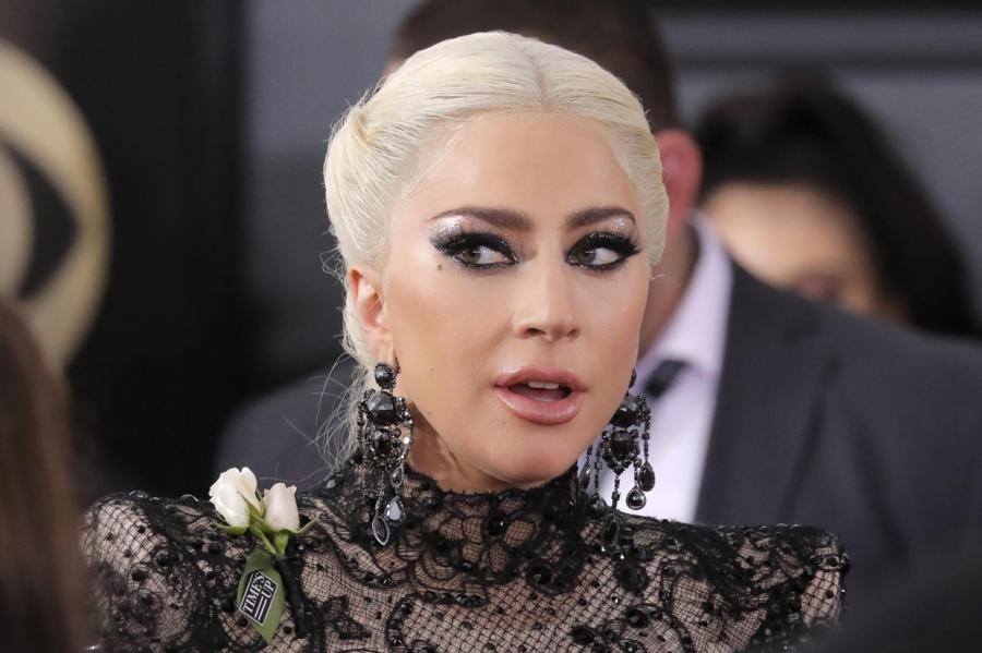 Леди Гага рассказала о фиктивном романе с Брэдли Купером и пережитом насилии