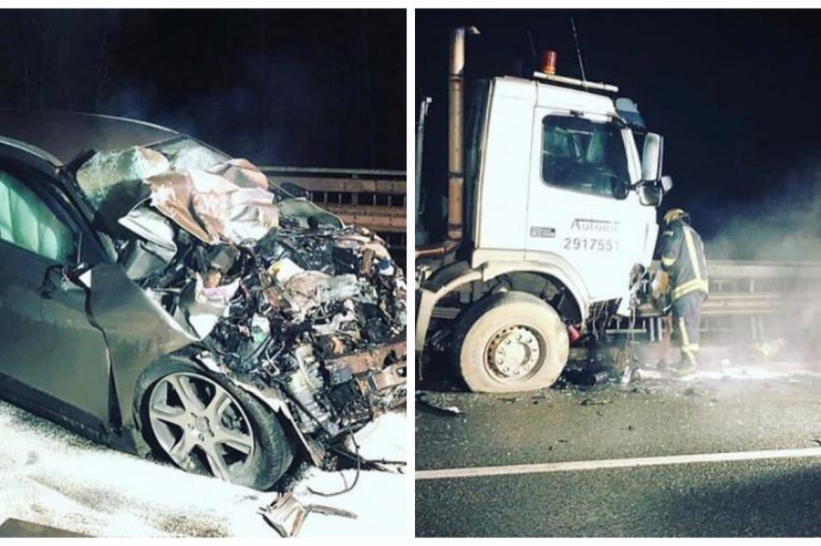 Страшная авария на рижской объездной: легковой автомобиль столкнулся с фурой