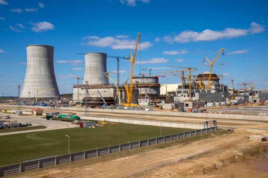 Чернобыль с доставкой на дом: рядом с Латвией появится еще одна АЭС