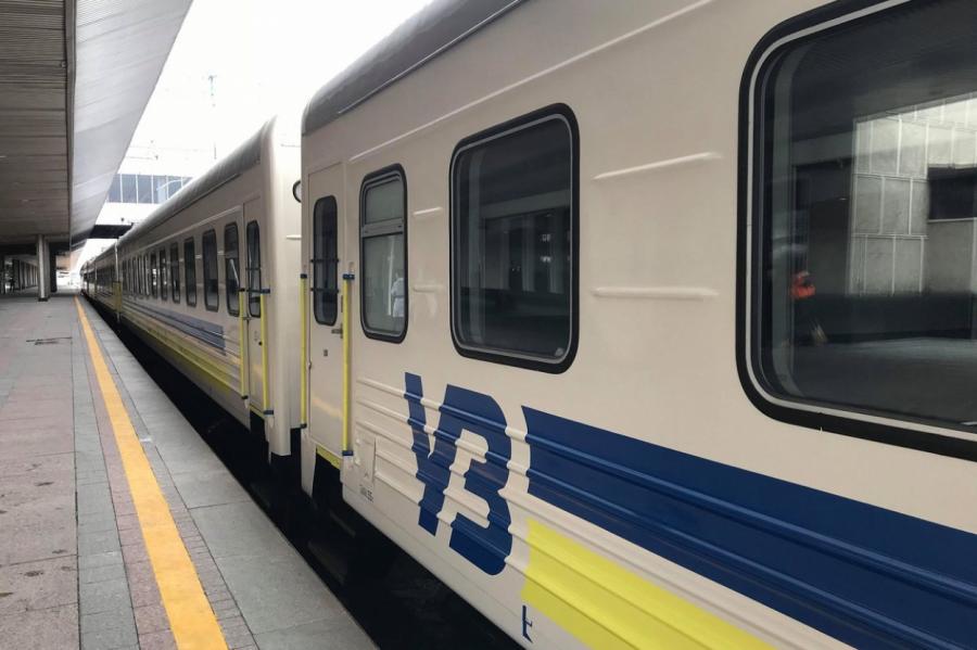 Украина снова обещает продлить маршрут поезда Киев-Рига до Таллина