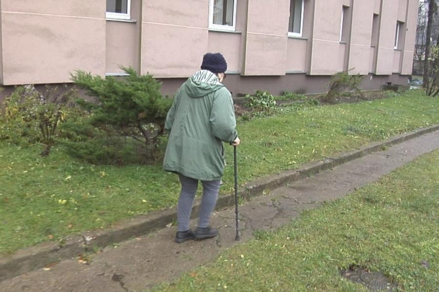 Отморозок жестоко избил пенсионерку в Риге