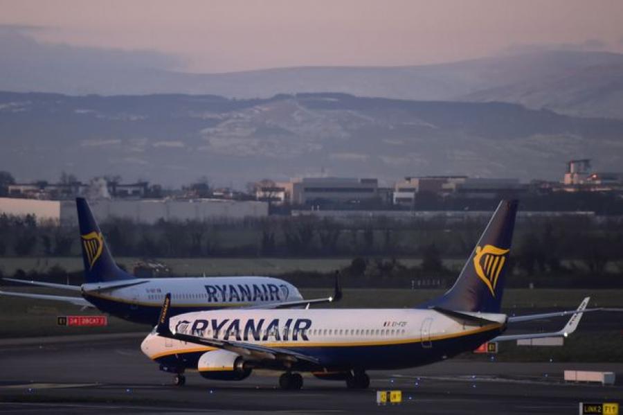 Суд признал, что Ryanair не имеет права взимать плату за ручную кладь